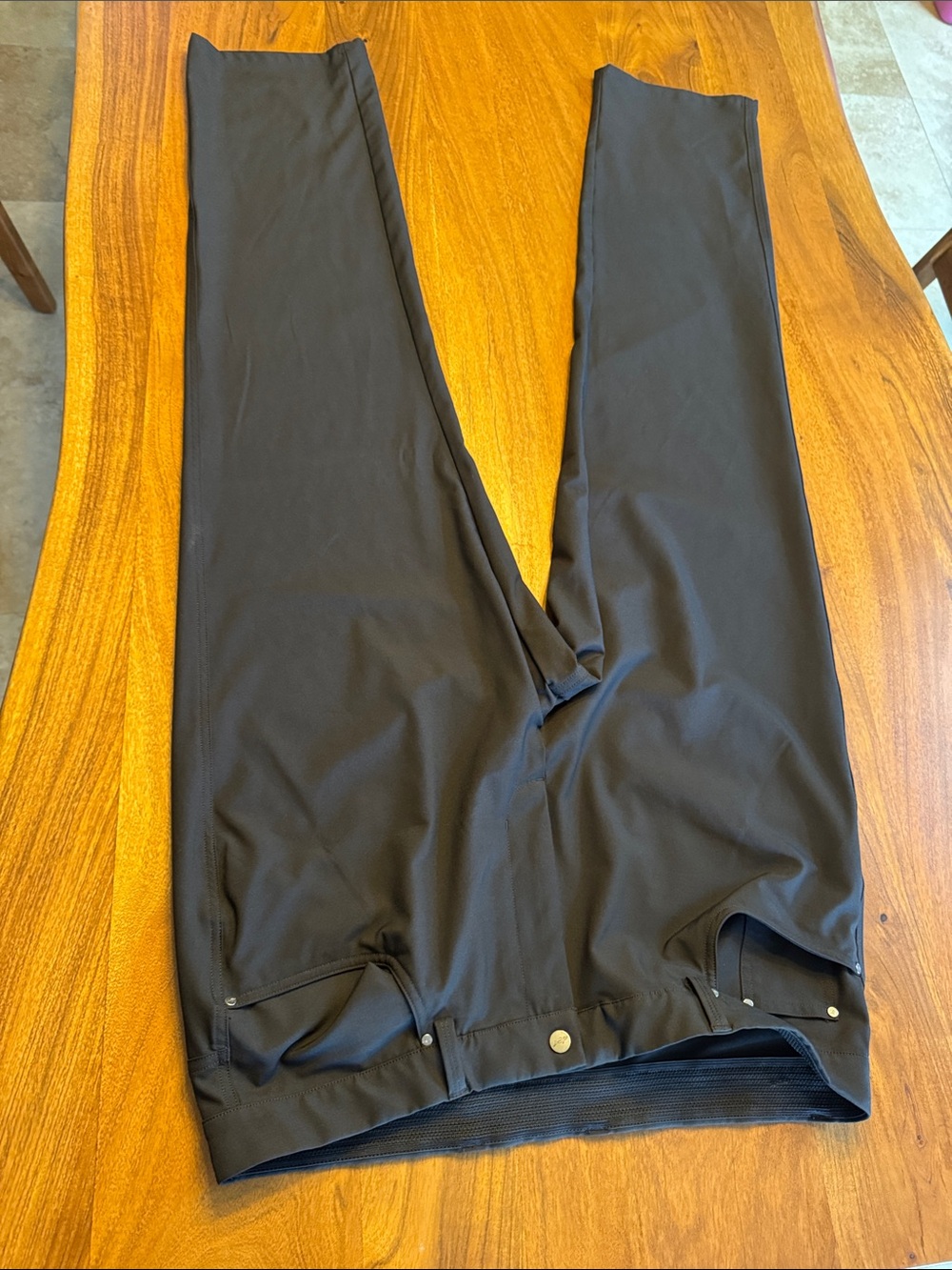 Greg Norman Men's Pants - Picture 3 of 4